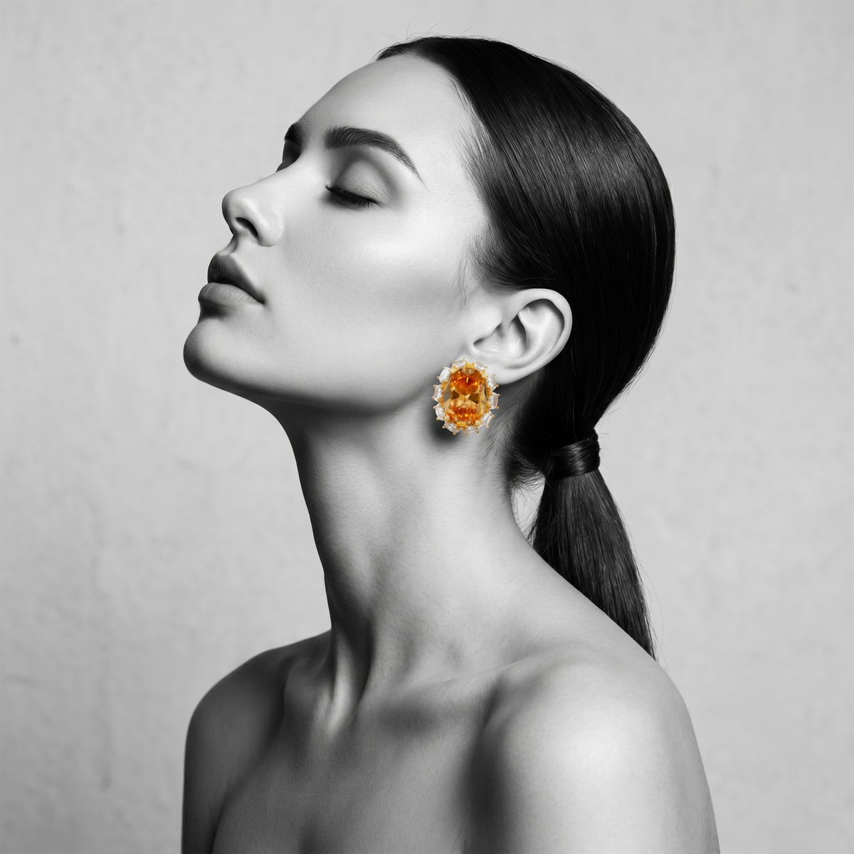Rouge Oval Crystal Halo Stud Earrings, Gold finish