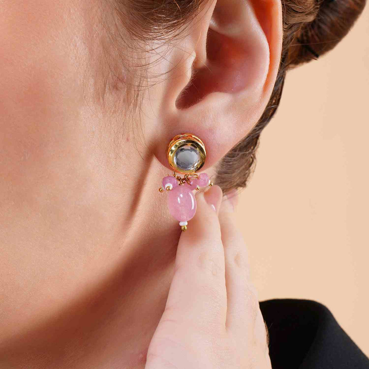 Aamira Cost-Effective Traditional Jewellery Set Pink & Gold Close-Up Earrings