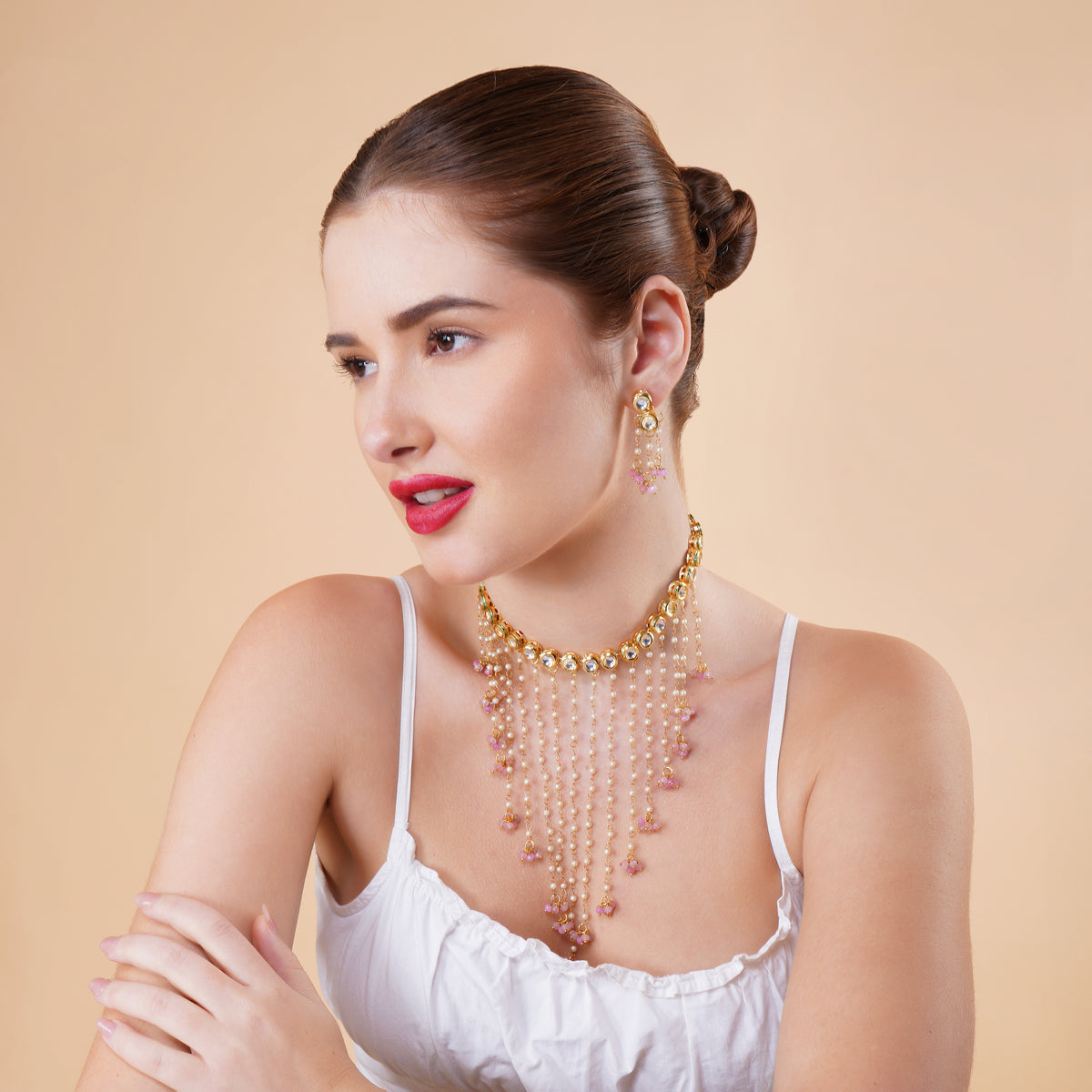 Layered pearl necklace design