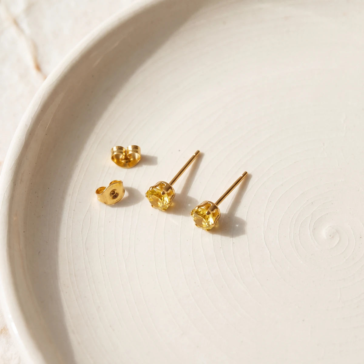 Soleil yellow stud earrings for women, gold-tone - RANGREZ (view 3)