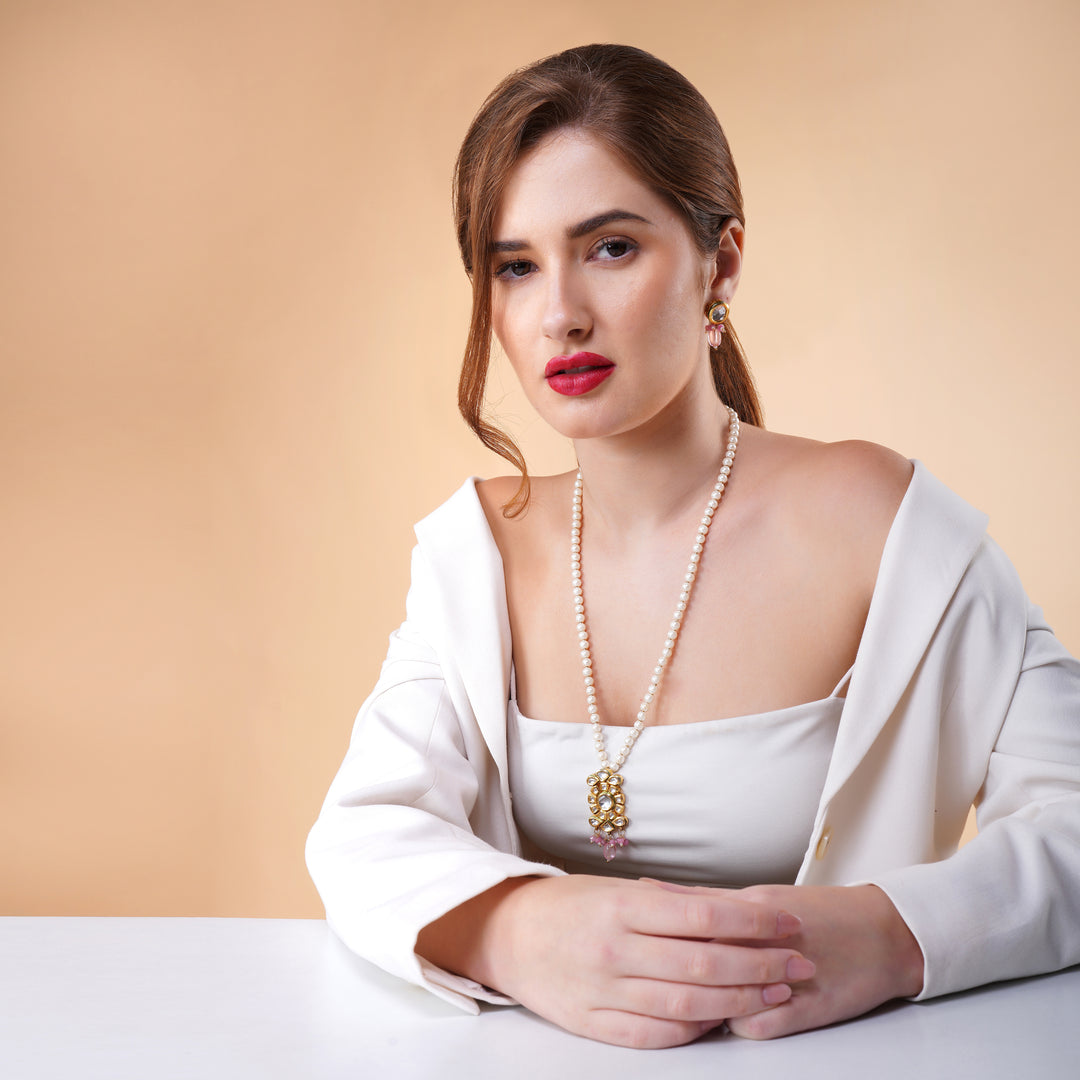 Fariha Pearl Strand Necklace with Kundan Pendant
