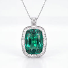 Green crystal cushion pendant necklace for women - RANGREZ (image 1)