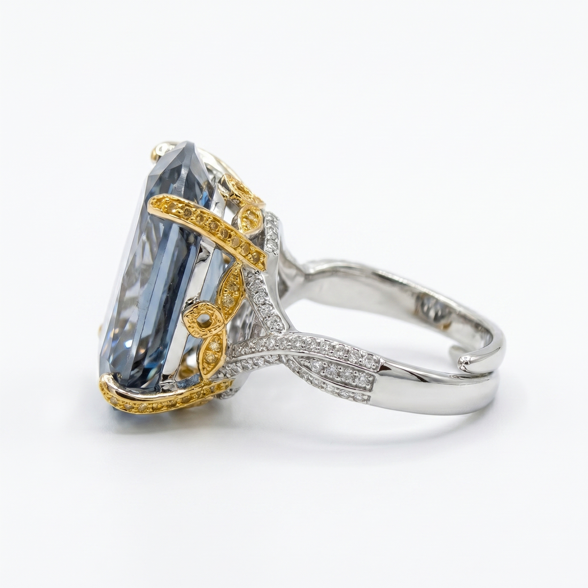 Duetta Grey Crystal Two-Tone Cocktail Ring, Cushion cut, Gold & Rhodium finish