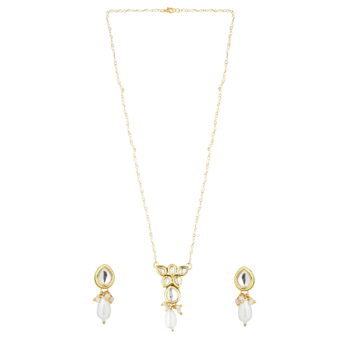 Aaliyah kundan pearl pendant necklace set with earrings  Ethnic Jewellery Close-Up Product Image
