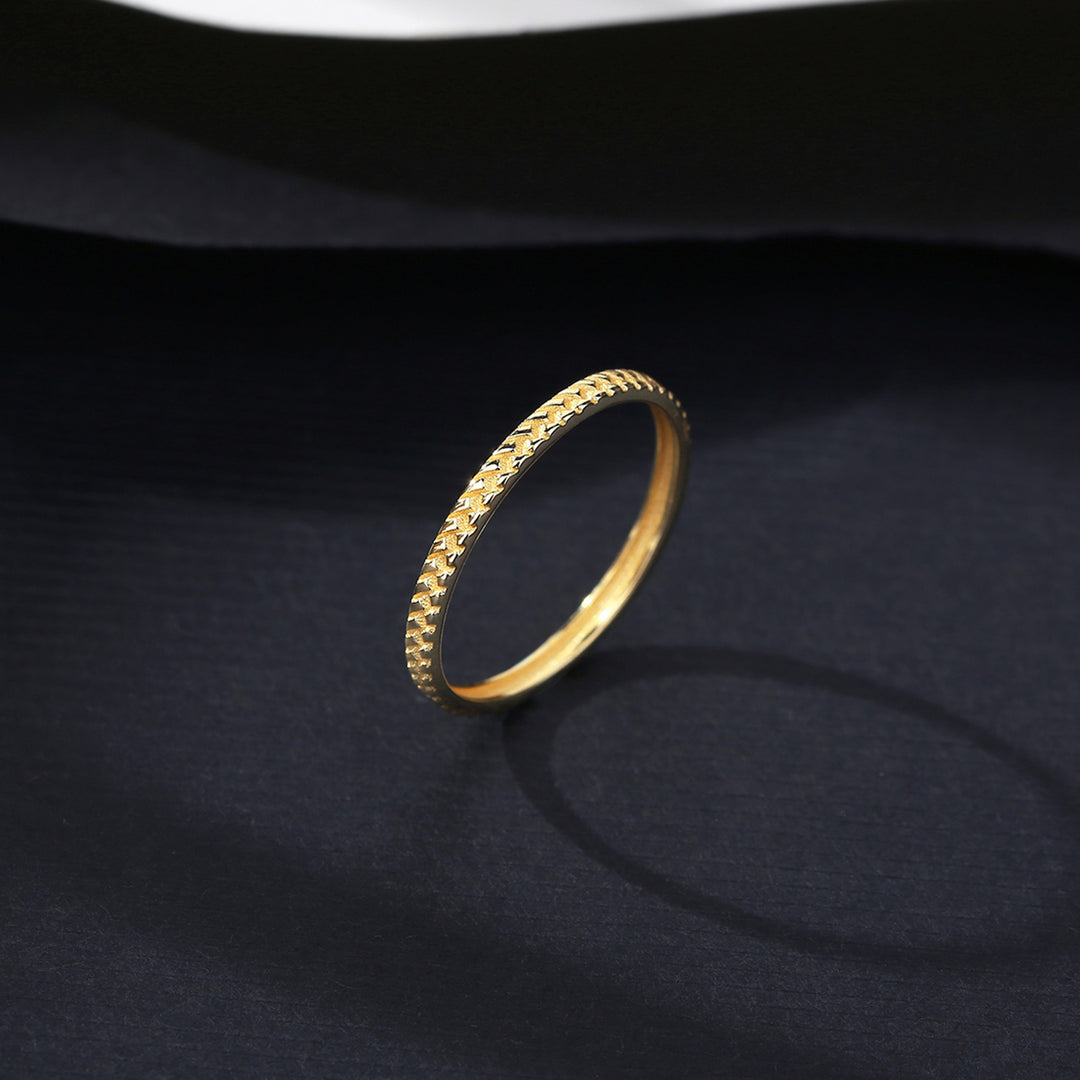 Classy silver band ring for women