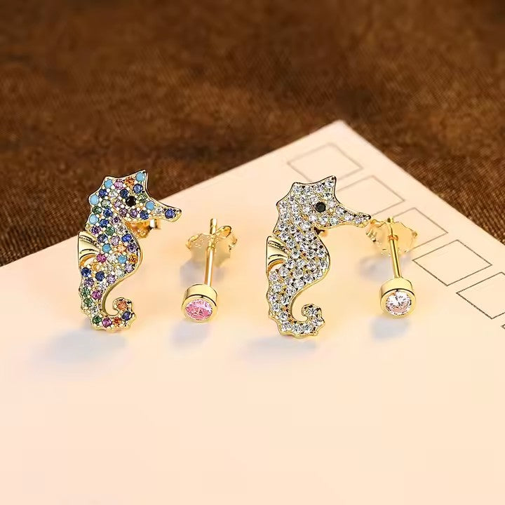 Freya Classic & Trendy Diamond Cut Stud