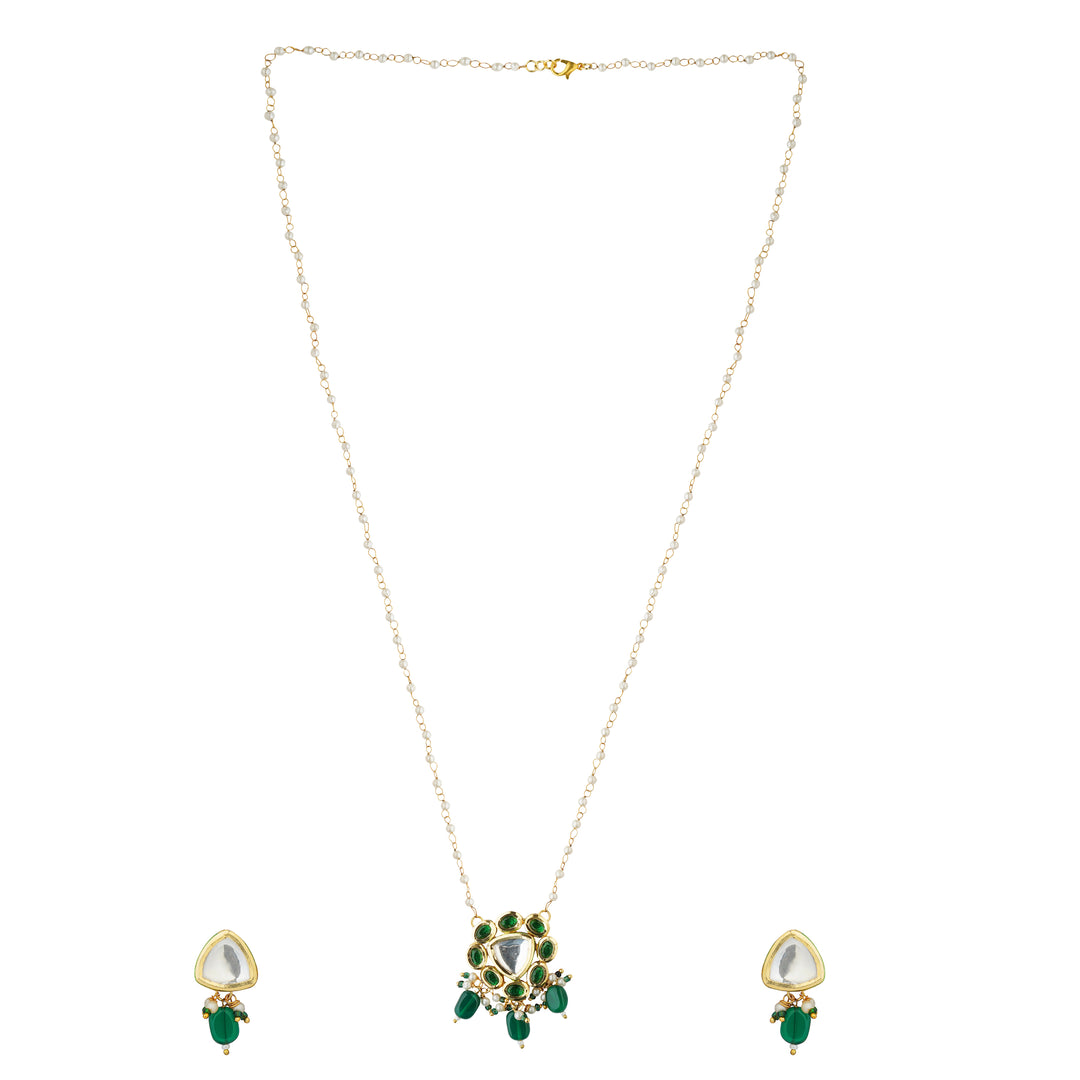 Haniya Green Kundan Pendant Necklace Set with Earrings – 
