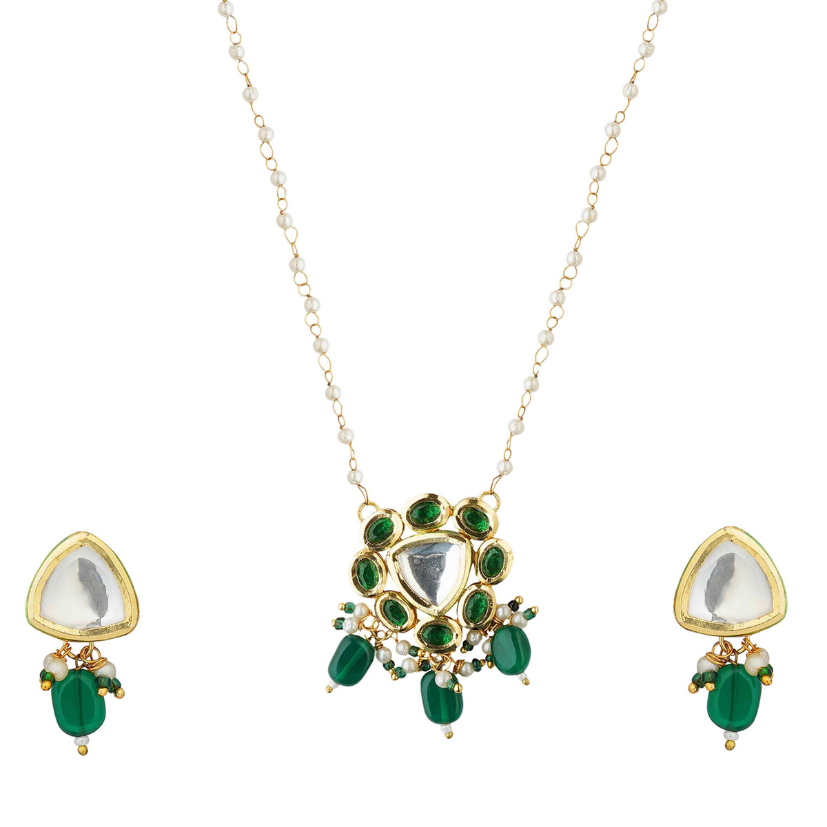 Haniya Green Kundan Pendant Necklace Set with Earrings Close-Up Product Image