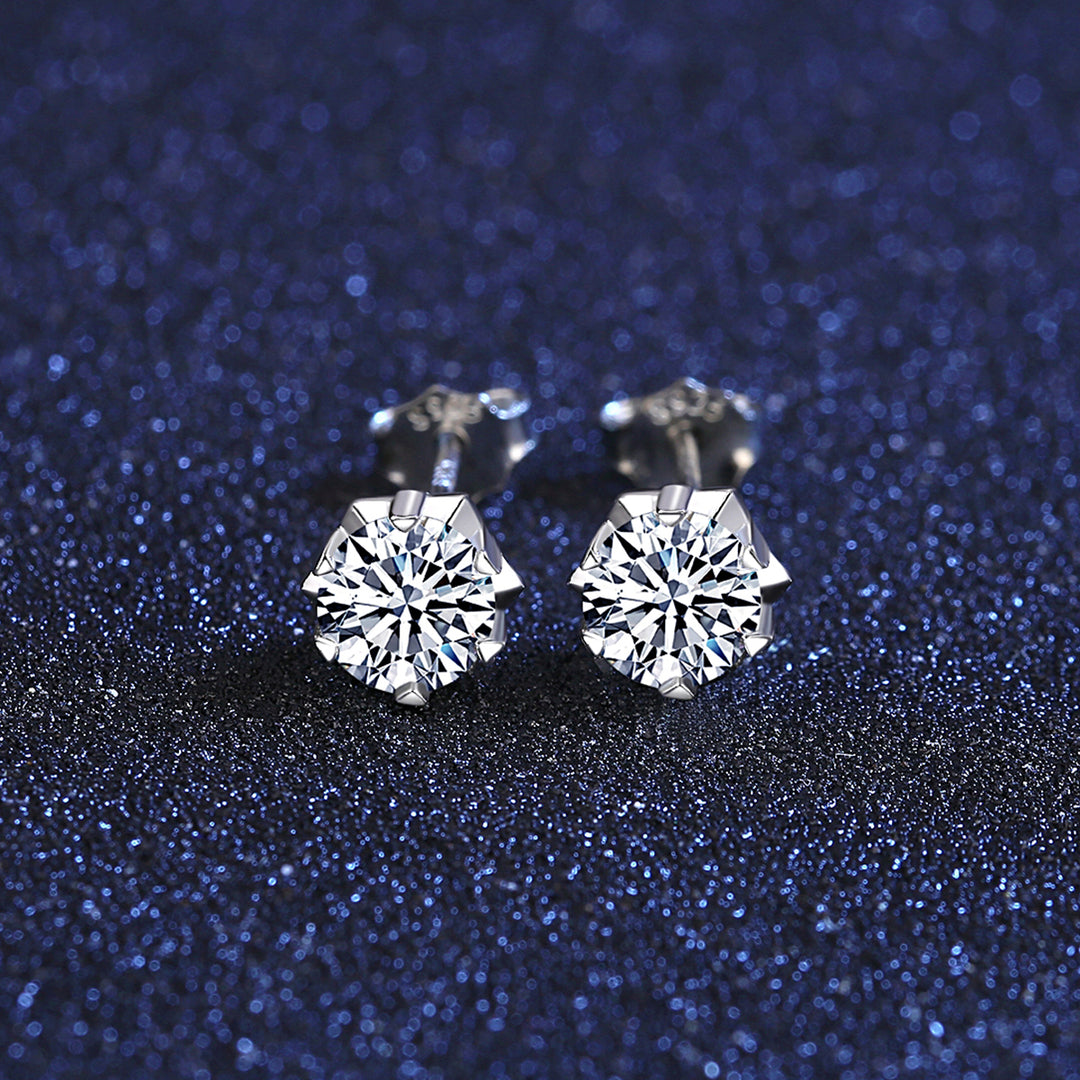 Nova Well-made Diamond Cut Stud