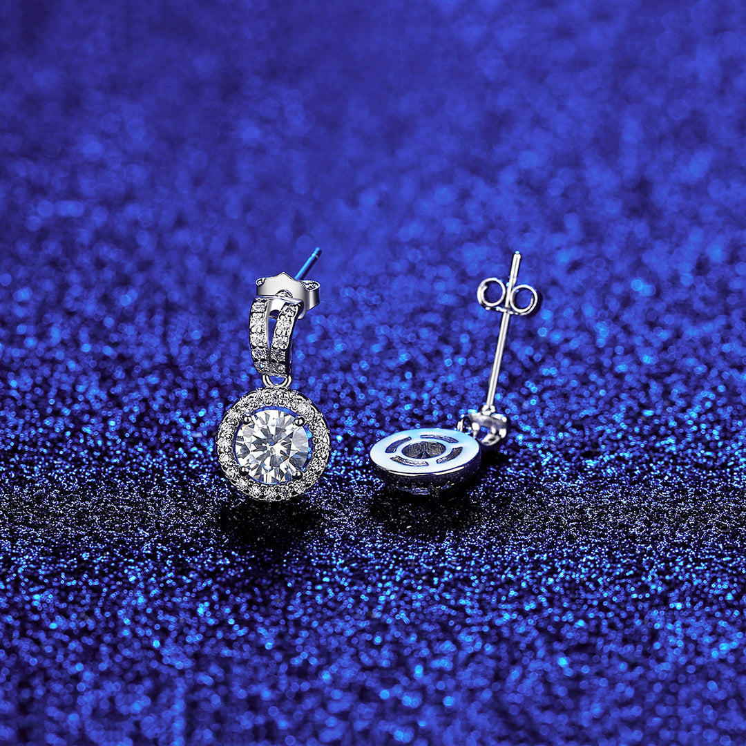 Niva Shimmer Moissanite Stud Earring