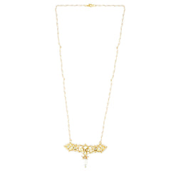 Inaya pearl necklace white background Close-Up Product Image
