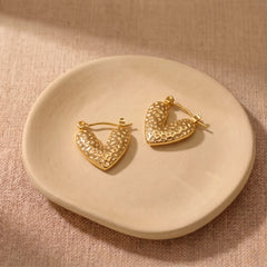Amora heart hoop earrings for women, gold-tone - RANGREZ (view 4)