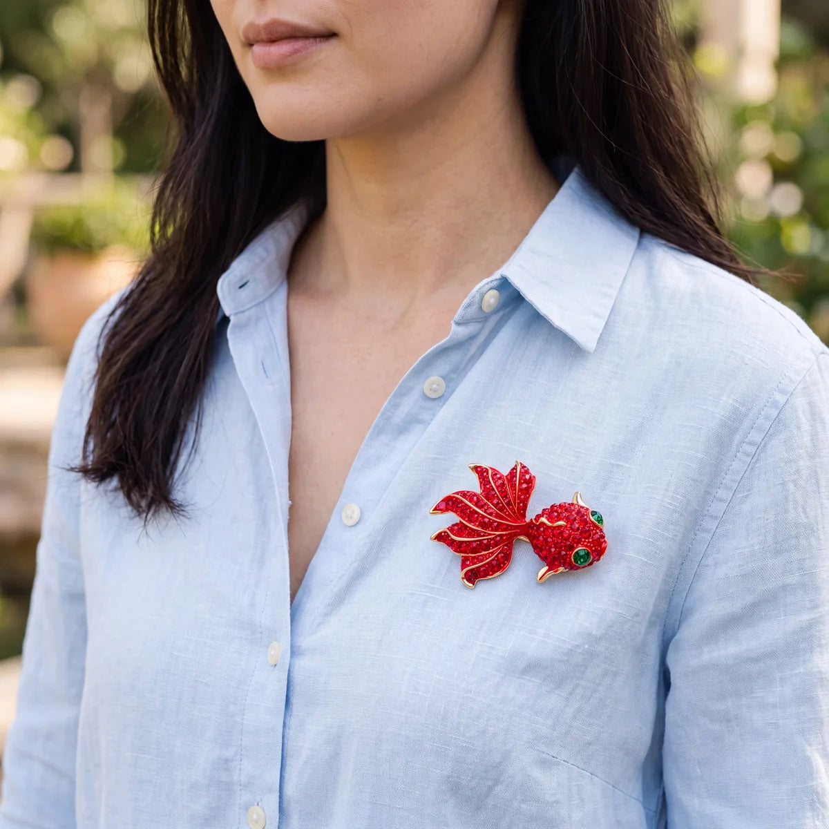 Scarlet goldfish brooch for women, gold-tone - RANGREZ (view 3)