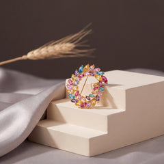 Carnival wreath brooch for women, gold-tone - RANGREZ (view 3)