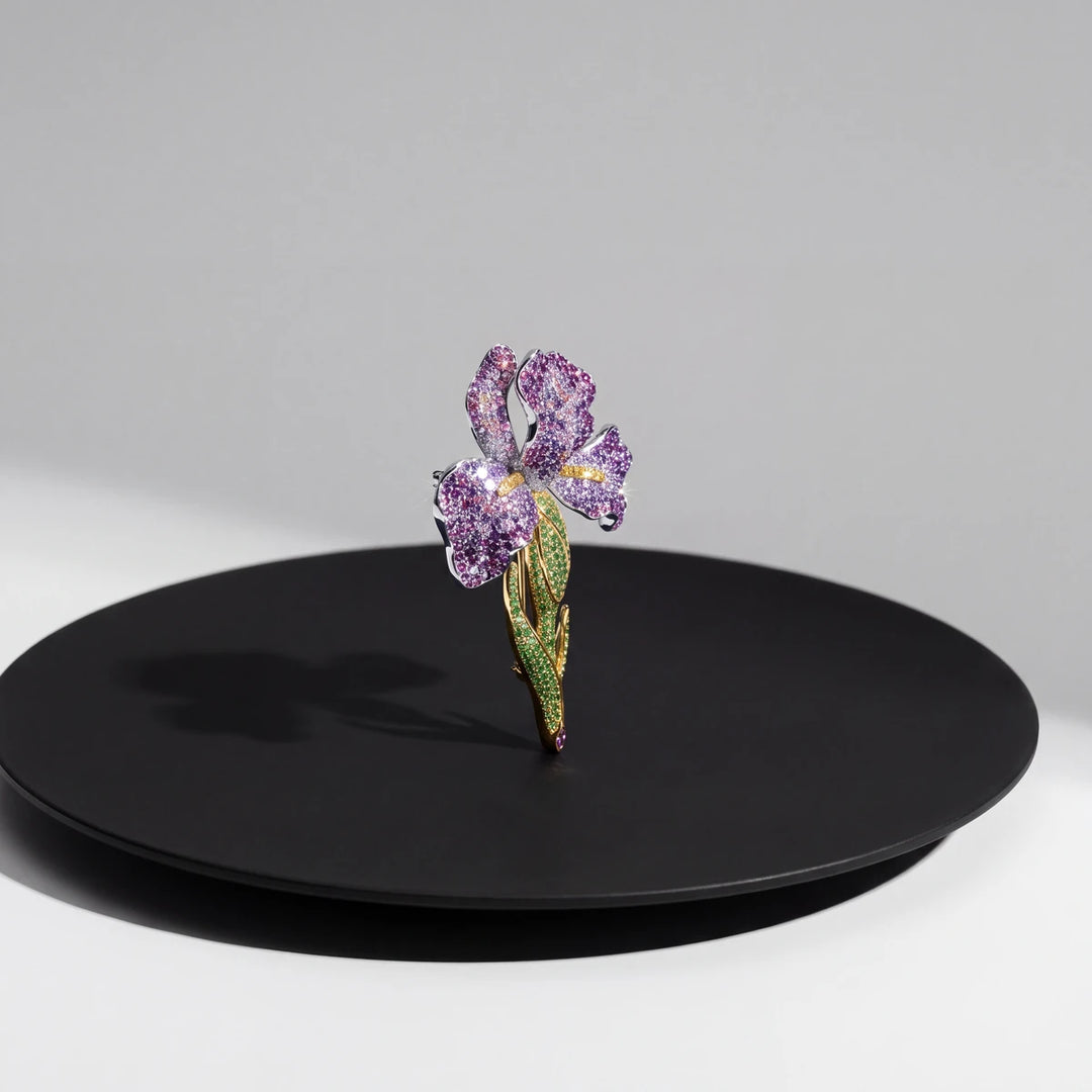 Yara iris flower brooch for women, rhodium finish - RANGREZ (view 4)