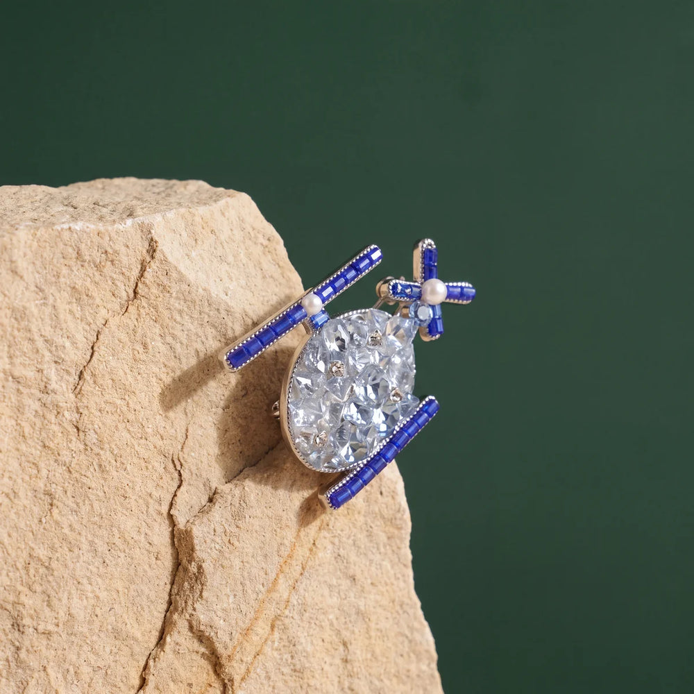 Zephyr helicopter brooch for women, rhodium finish - RANGREZ (view 3)