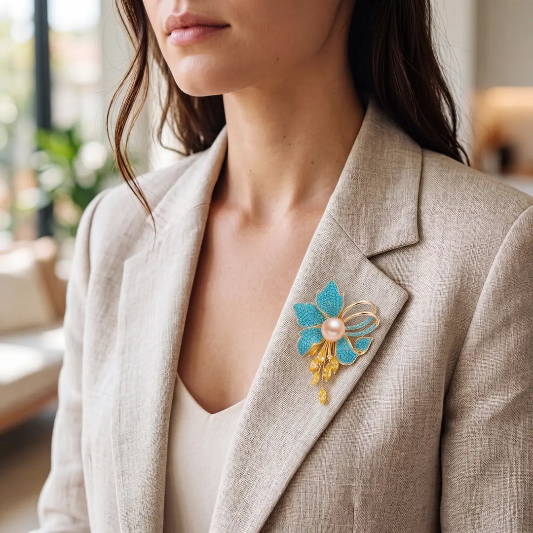 Capri flower brooch for women, gold-tone - RANGREZ (view 4)