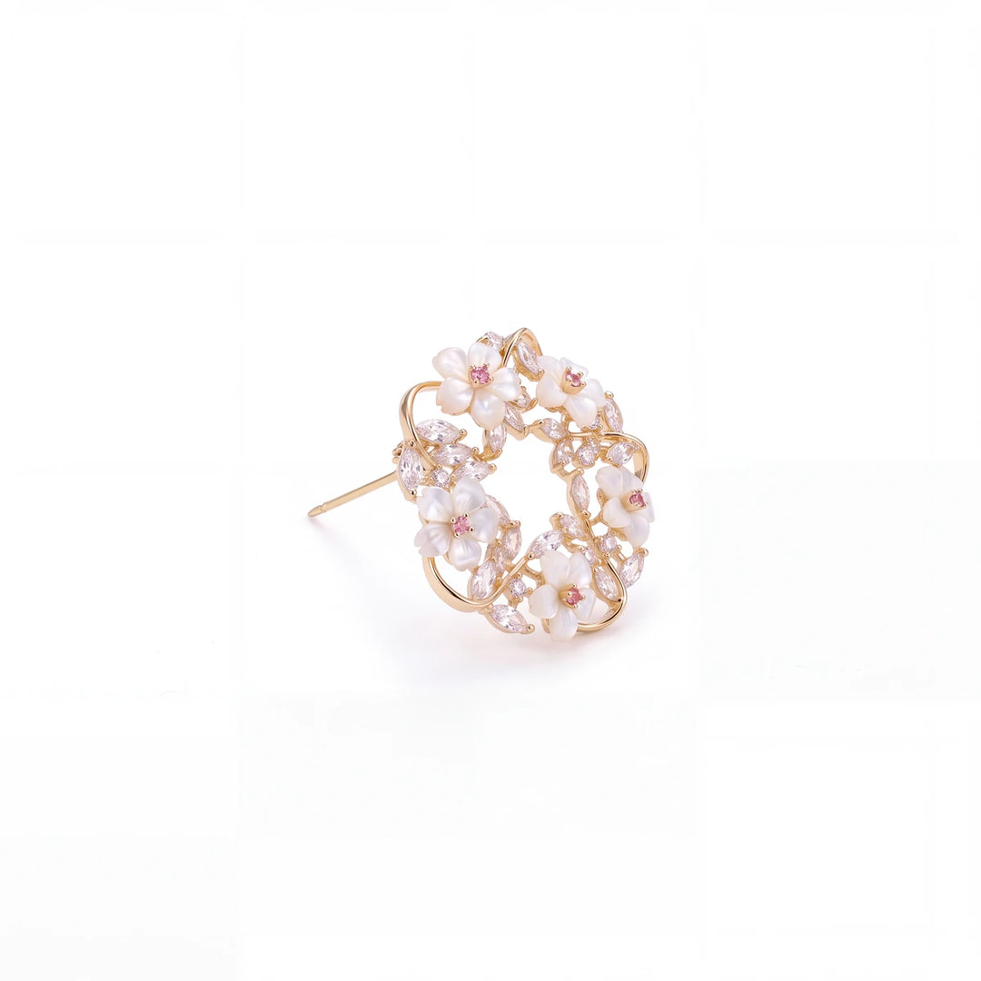 Sakura wreath brooch for women, gold-tone - RANGREZ (view 2)