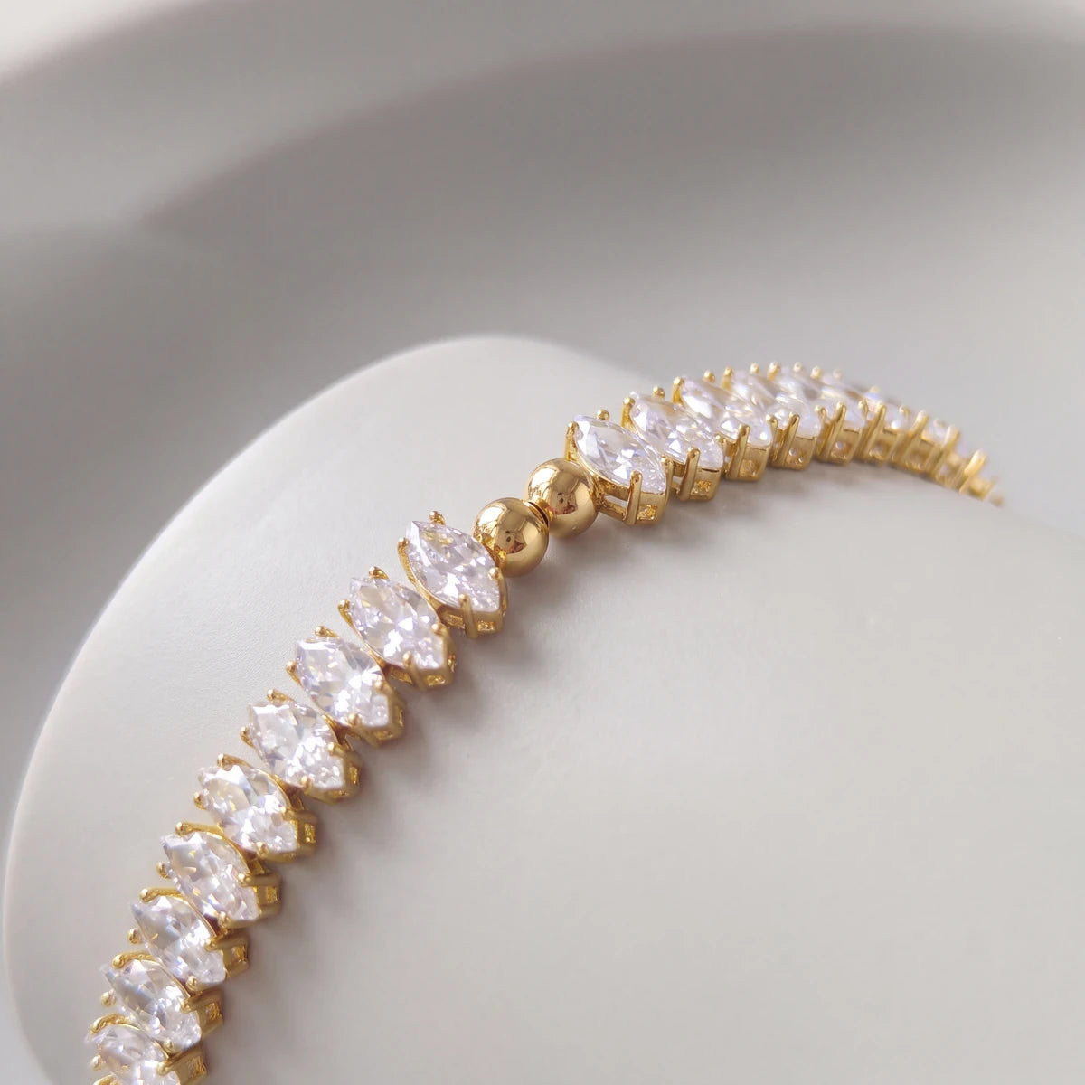 Glacia tennis necklace for women, gold-tone - RANGREZ (view 3)