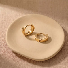 Kira thick huggie earrings for women, gold-tone - RANGREZ (view 4)
