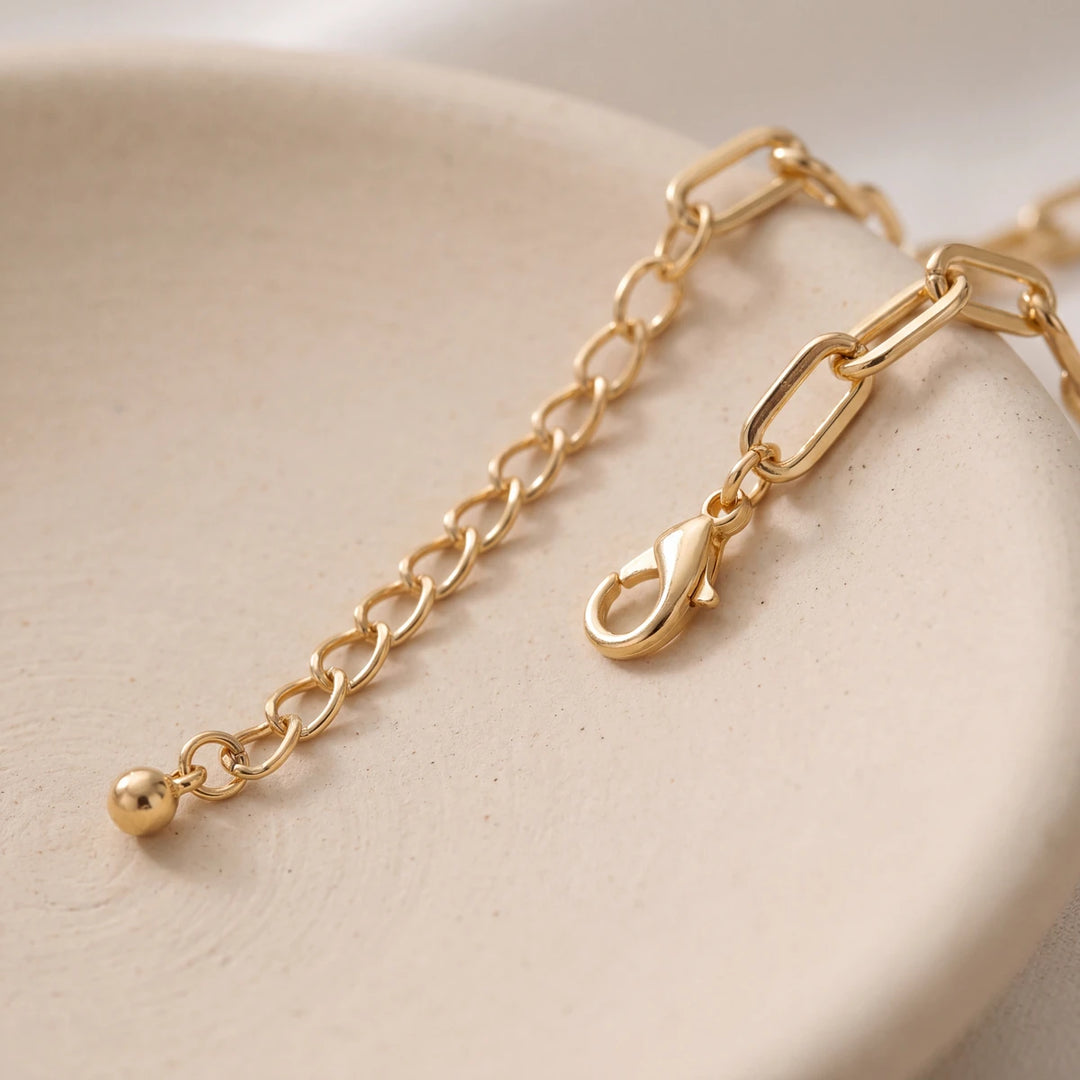 Linka paperclip chain necklace for women, gold-tone - RANGREZ (view 2)
