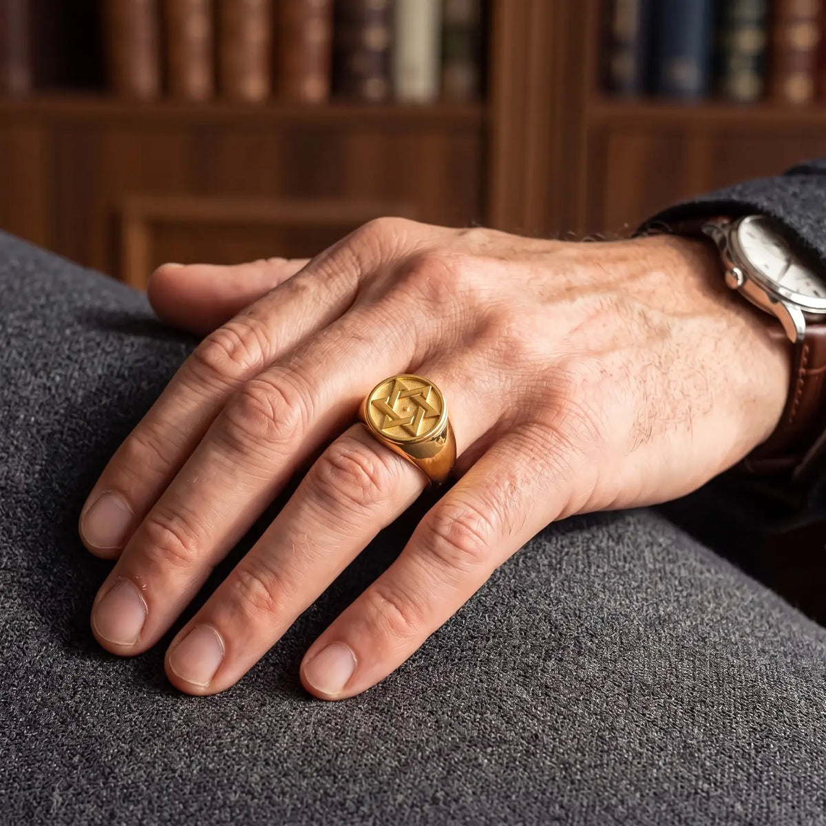 Star Engraved Gold-Tone Signet Ring for Men - view 4