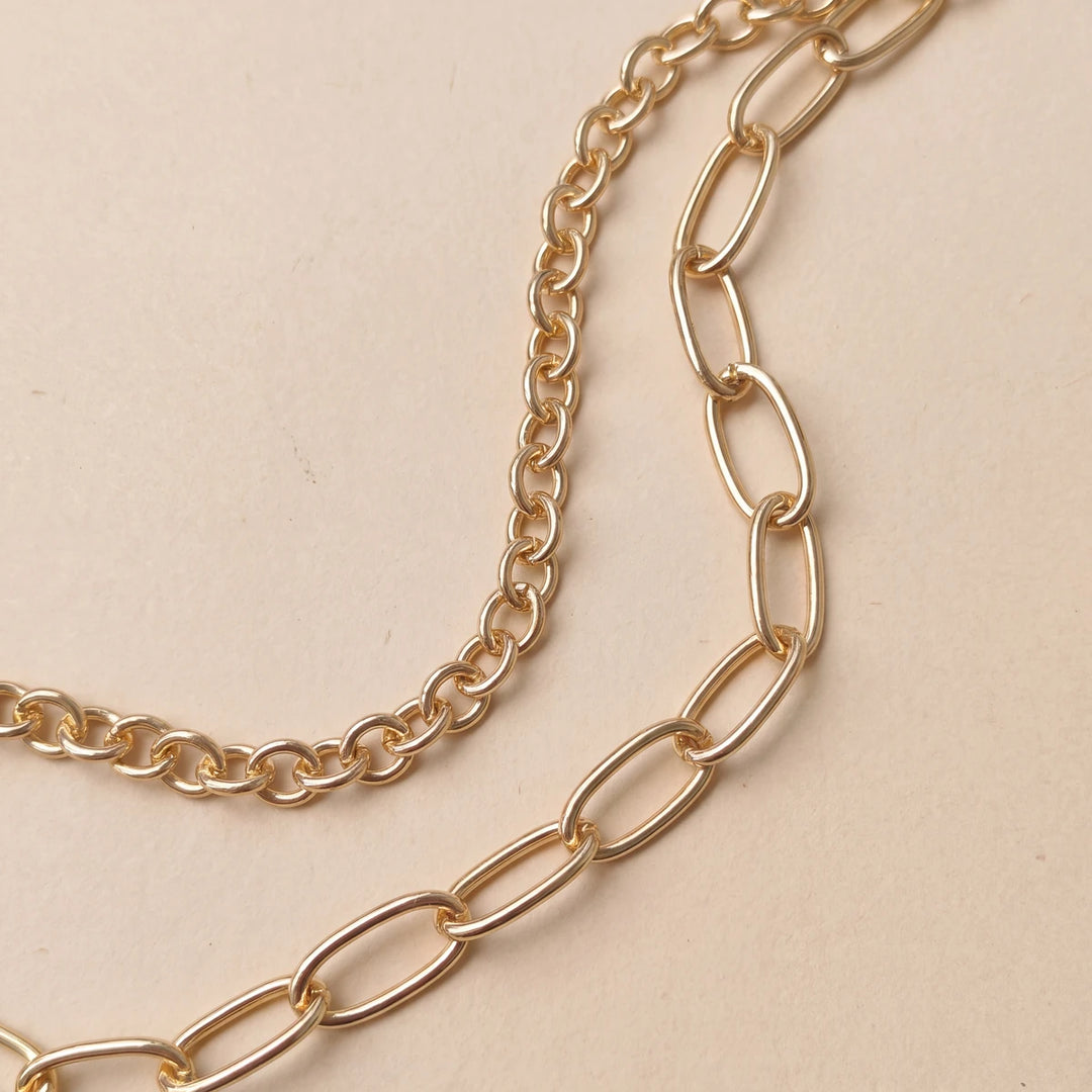 Onda chunky chain necklace for women, gold-tone - RANGREZ (view 2)