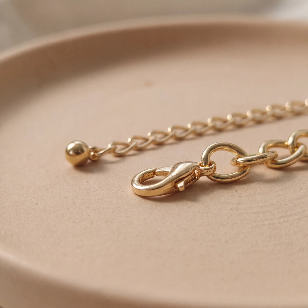 Onda chunky chain necklace for women, gold-tone - RANGREZ (view 3)