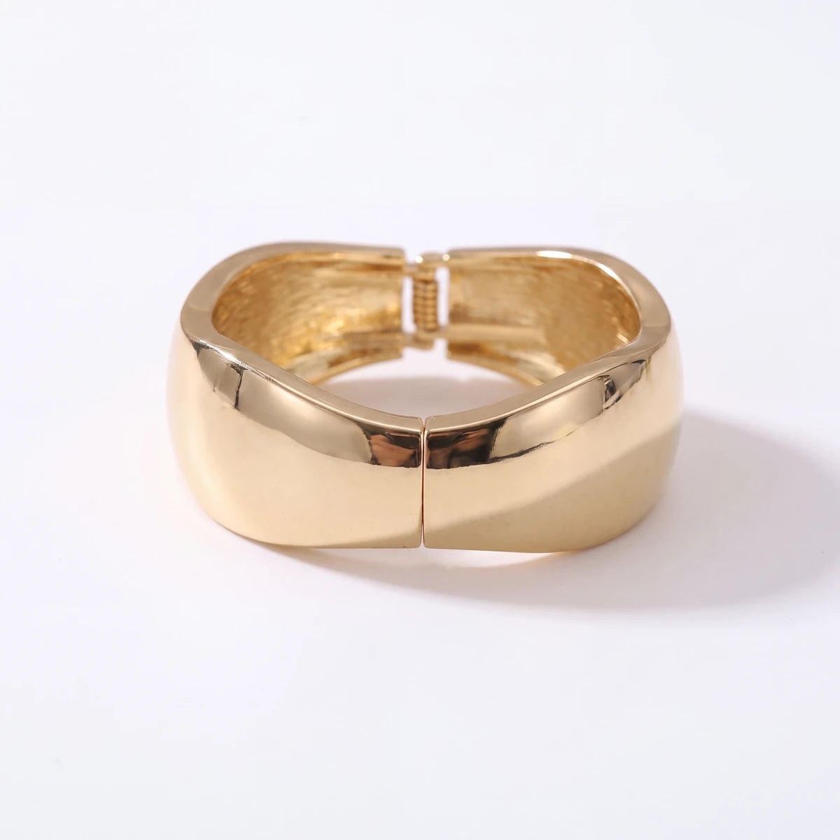 Ripple wave cuff bracelet for women, gold-tone - RANGREZ