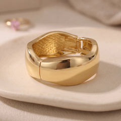 Ripple wave cuff bracelet for women, gold-tone - RANGREZ (view 3)