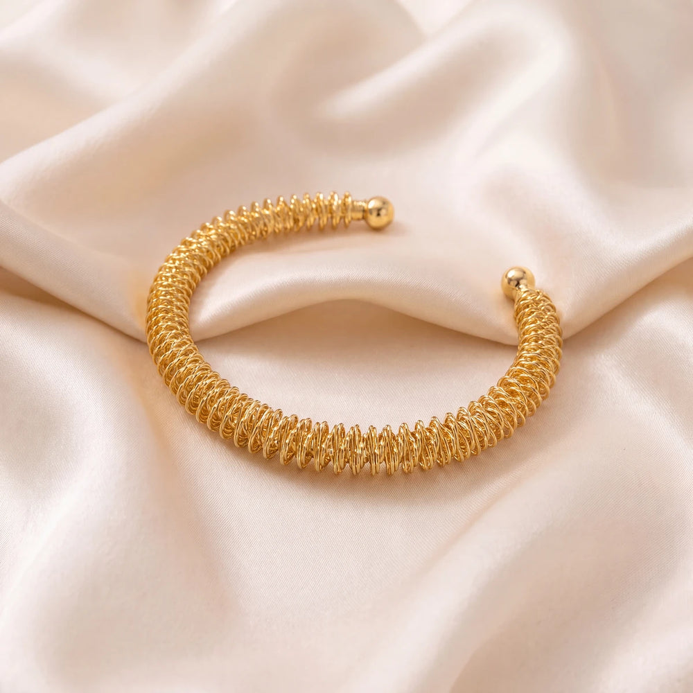 Spiralis open cuff bracelet for women, gold-tone - RANGREZ (view 2)