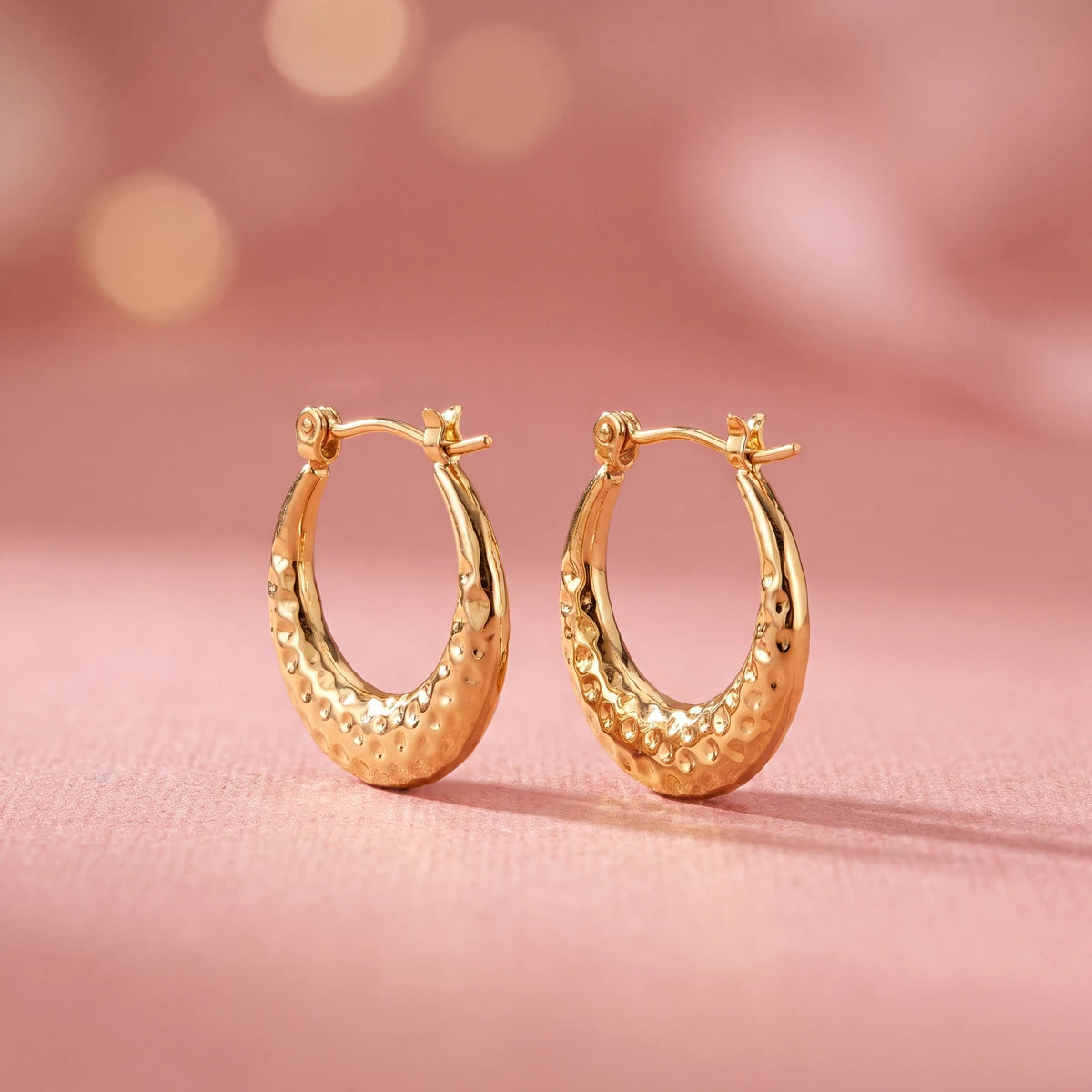 Terra hammered hoop earrings for women, gold-tone - RANGREZ (view 2)