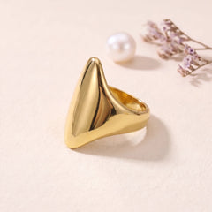 Zoya statement ring for women, gold-tone - RANGREZ (view 4)